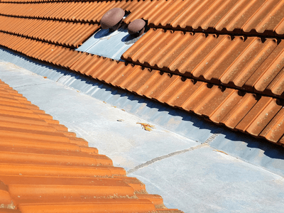 About Leaking Skylight Repair Pros Osage, IA